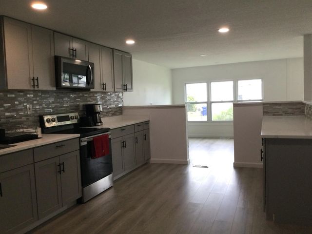 4 of 31 - 5000 Se Federal Highway #802, Stuart, FL