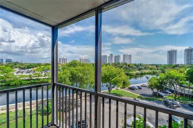 5 of 25 - 3475 N Country Club Drive #615, Aventura, FL