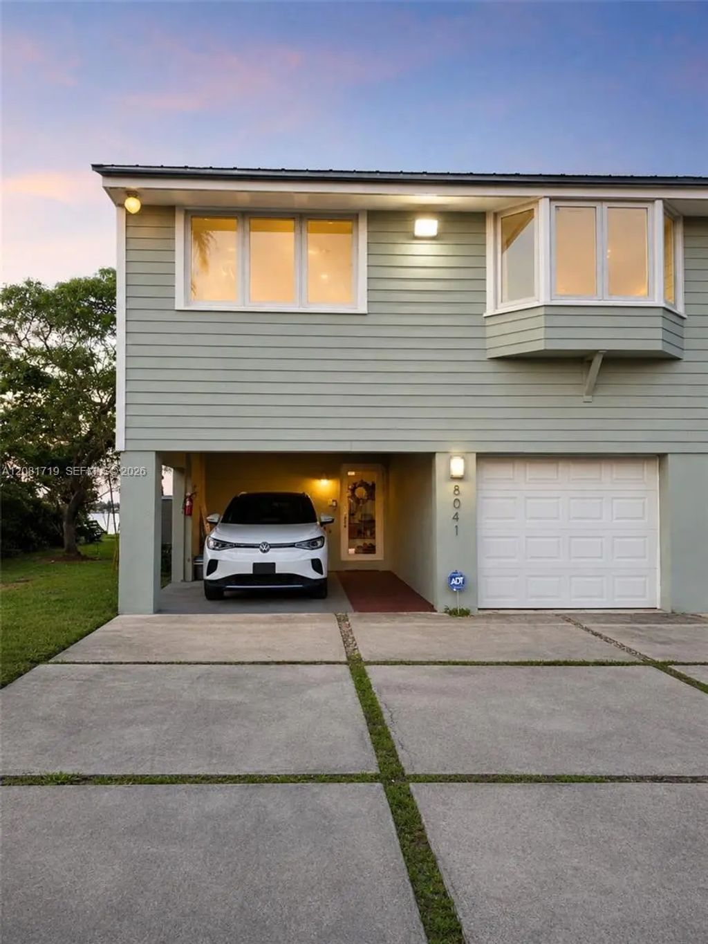 8041 Ne Bayshore Court #8041, Miami