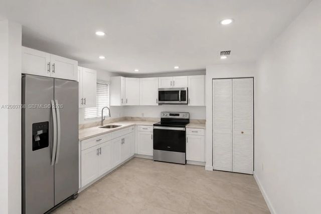 3 of 15 - 2144 Nw 89th Terrace, Miami, FL