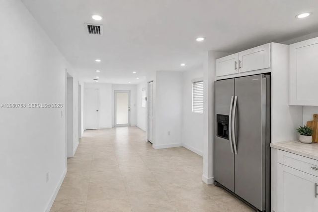 4 of 15 - 2144 Nw 89th Terrace, Miami, FL
