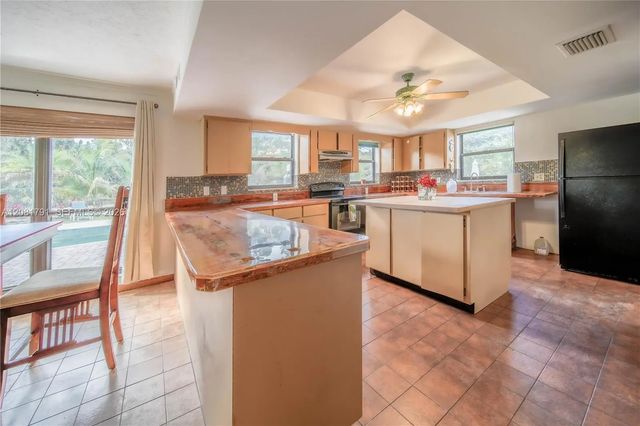 5 of 82 - 576 Marshall Road, West Palm Beach, FL