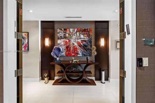 3300 Ne 188th Street #312, Aventura