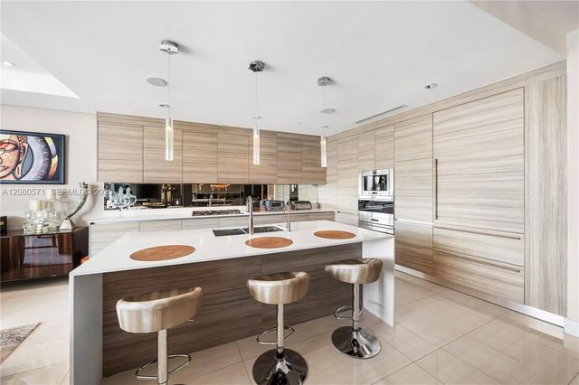 5 of 31 - 3300 Ne 188th Street #312, Aventura, FL