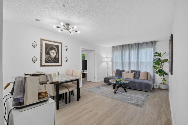 2305 N Congress Avenue #21, Boynton Beach