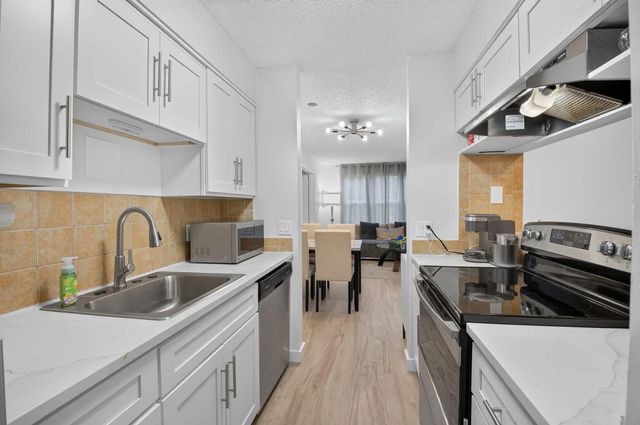 2 of 54 - 2305 N Congress Avenue #21, Boynton Beach, FL