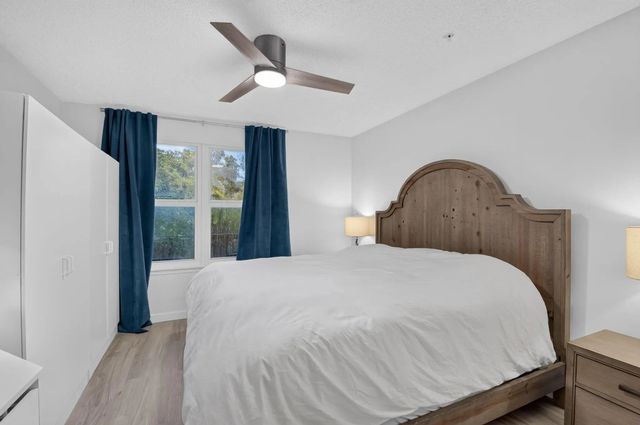4 of 54 - 2305 N Congress Avenue #21, Boynton Beach, FL