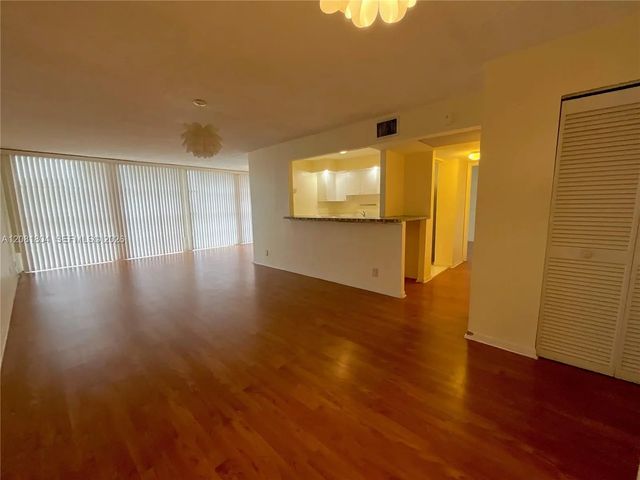 2101 Atlantic Shores Boulevard #507, Hallandale Beach