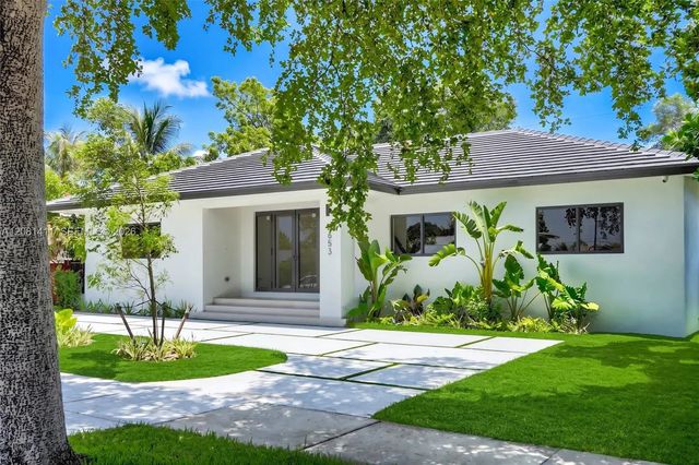 2 of 42 - 6853 S Waterway Drive, Miami, FL