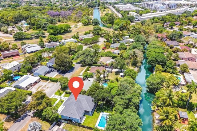 5 of 42 - 6853 S Waterway Drive, Miami, FL