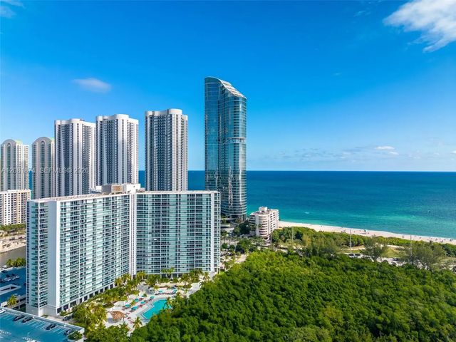 100 Bayview Drive #1428, Sunny Isles Beach
