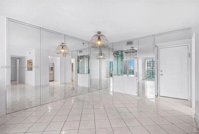 4 of 17 - 100 Bayview Drive #1428, Sunny Isles Beach, FL