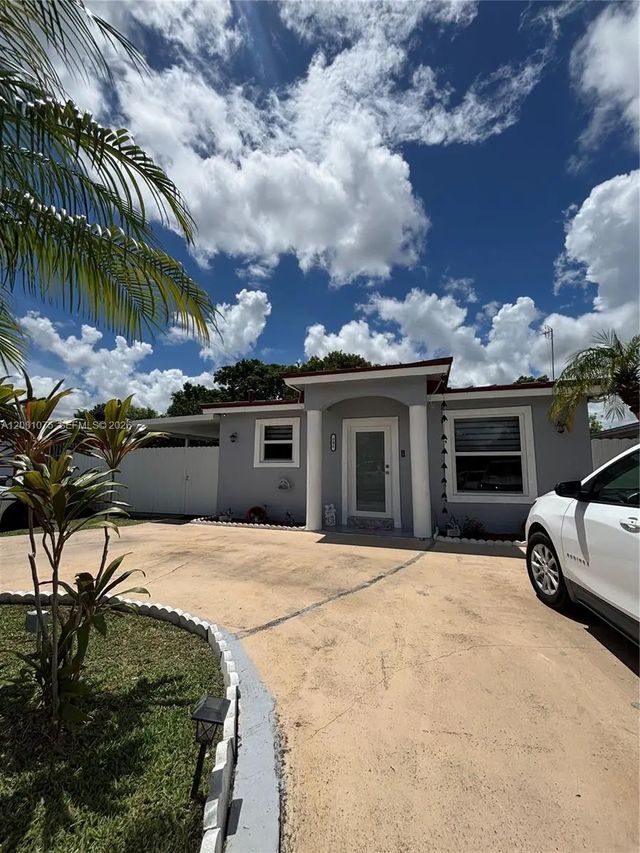 3 of 17 - 502 Nw 7th Avenue, Homestead, FL