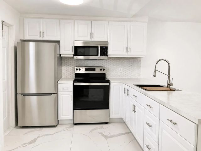4 of 22 - 600 Ne 2nd Street #105, Dania Beach, FL