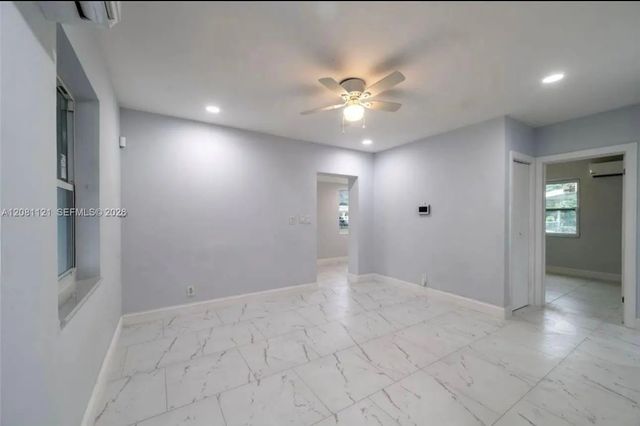 3 of 17 - 425 Nw 14th Way, Fort Lauderdale, FL