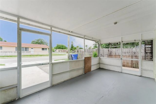 3 of 46 - 5737 Grant Street, Hollywood, FL