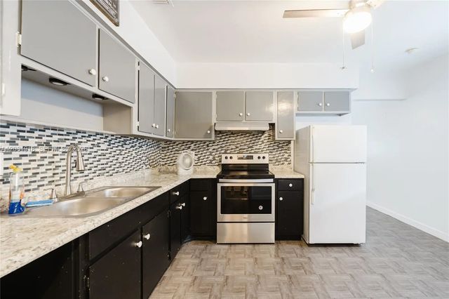 5 of 46 - 5737 Grant Street, Hollywood, FL