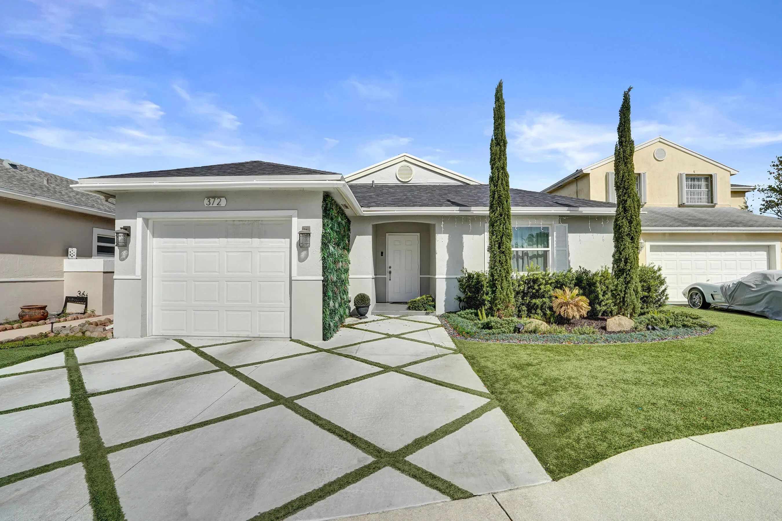 372 W Riverbend Drive #372, Sunrise
