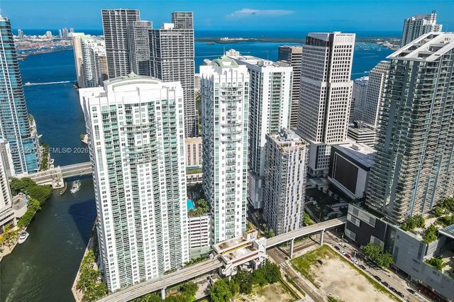 4 of 35 - 41 Se 5th Street #1117, Miami, FL