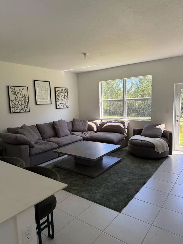2 of 46 - 2402 Se 30th Street, Homestead, FL