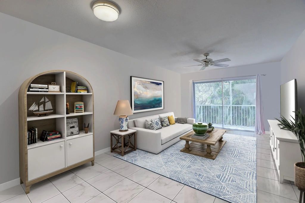 899 Se 2nd Avenue #215, Deerfield Beach