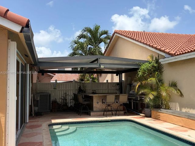 3 of 11 - 18901 Nw 55th Avenue, Miami Gardens, FL