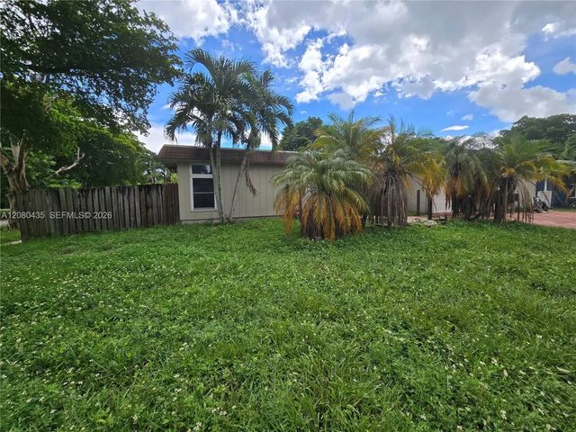 2 of 23 - 7912 Nw 73rd Avenue, Tamarac, FL