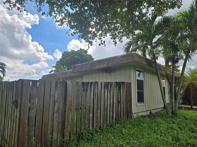 4 of 23 - 7912 Nw 73rd Avenue, Tamarac, FL