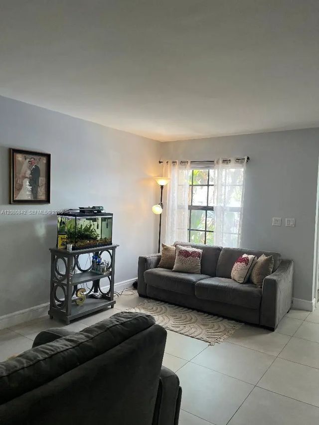 3 of 12 - 12277 Sw 16th Terrace #106-y, Miami, FL