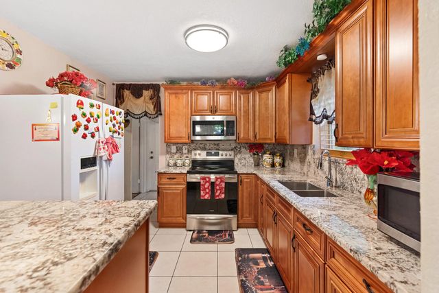 4 of 37 - 316 Nw 44th Avenue, Plantation, FL
