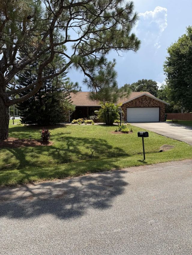 2 of 26 - 601 Strait Avenue, Sebastian, FL