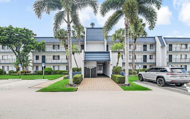 4465 Luxemburg Court #108, Lake Worth