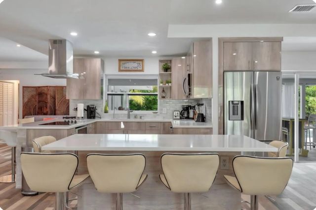 2829 Ne 12th Street, Pompano Beach