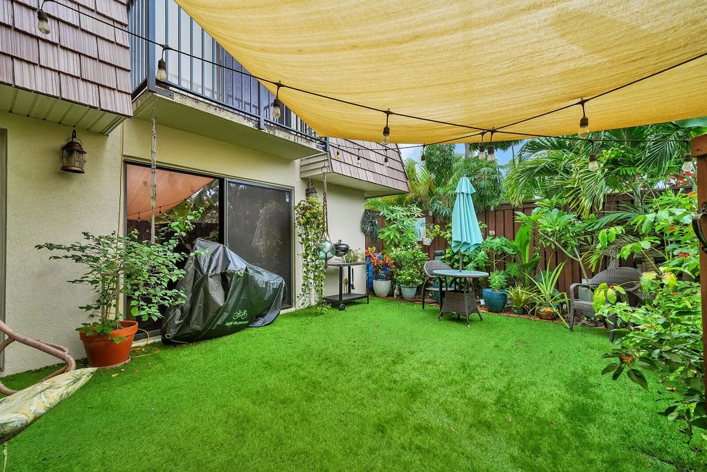 2716 Sw 15th Street, Deerfield Beach