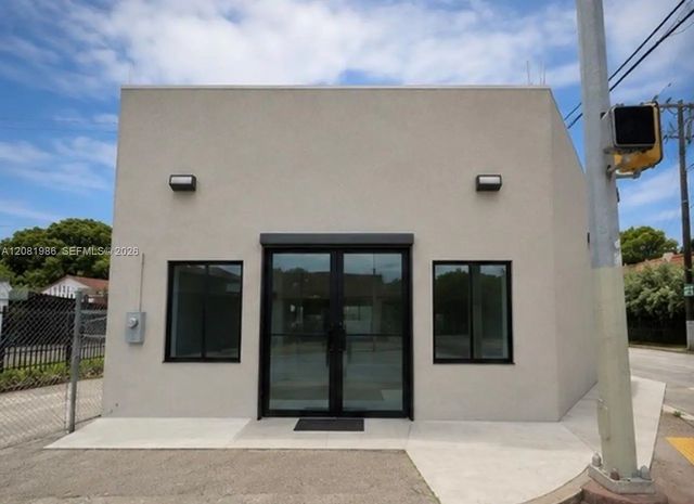 600 Sw 17th Avenue, Miami