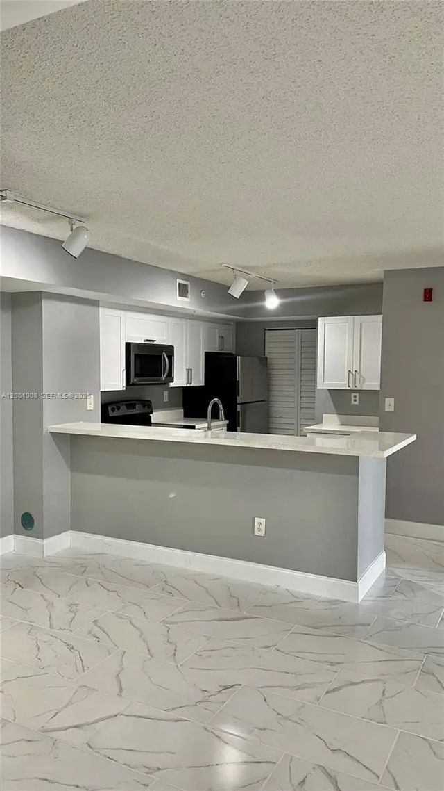 4 of 34 - 2620 S University Drive #105, Davie, FL