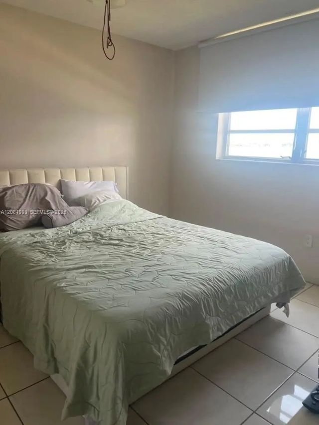 N/A, Aventura