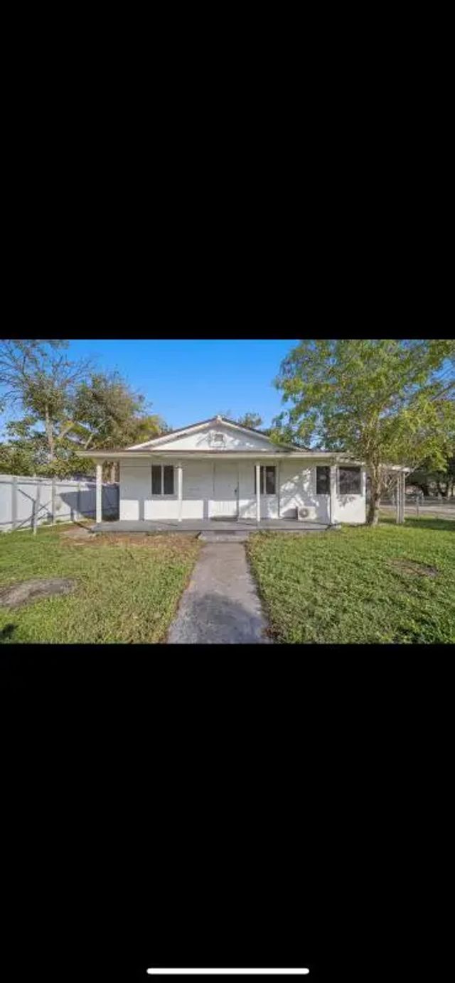 1796 Nw 112th Street, Miami
