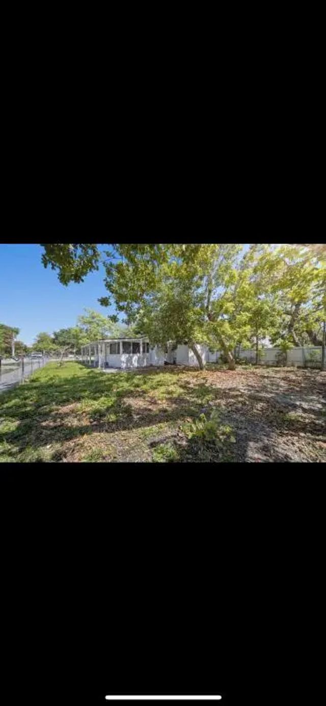 2 of 27 - 1796 Nw 112th Street, Miami, FL
