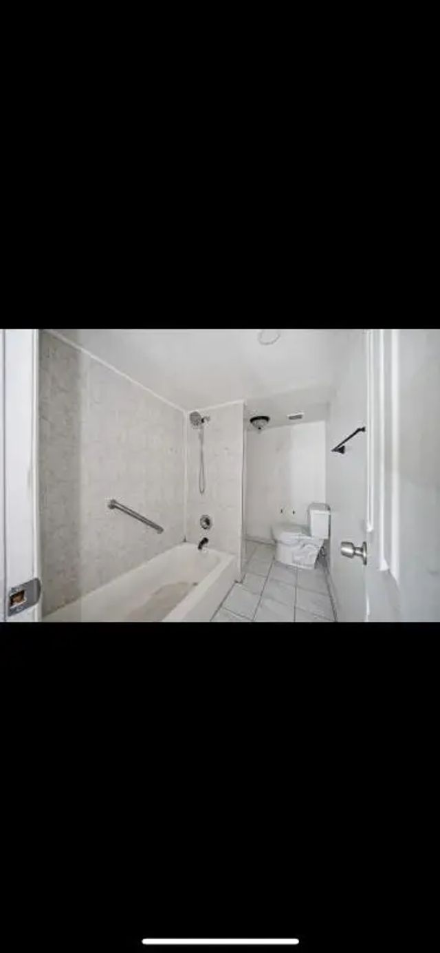 3 of 27 - 1796 Nw 112th Street, Miami, FL