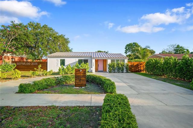 4 of 50 - 1360 Ne 138th Street, North Miami, FL