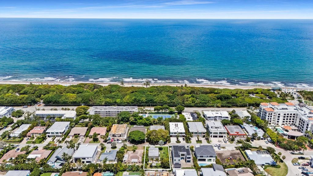 181 Ne Wavecrest Way, Boca Raton