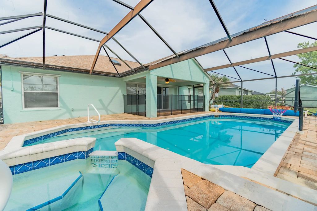 5593 Nw Wesley Road, Port St. Lucie