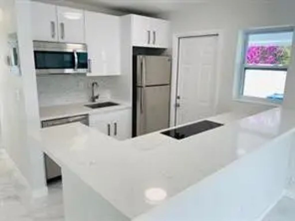 2408 Ne 4th Street, Pompano Beach