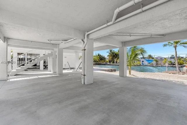 4 of 14 - 31490 Avenue F, Big Pine Key, FL