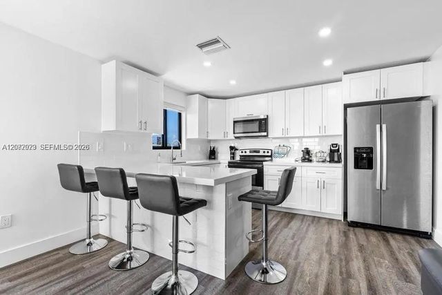 5 of 14 - 31490 Avenue F, Big Pine Key, FL