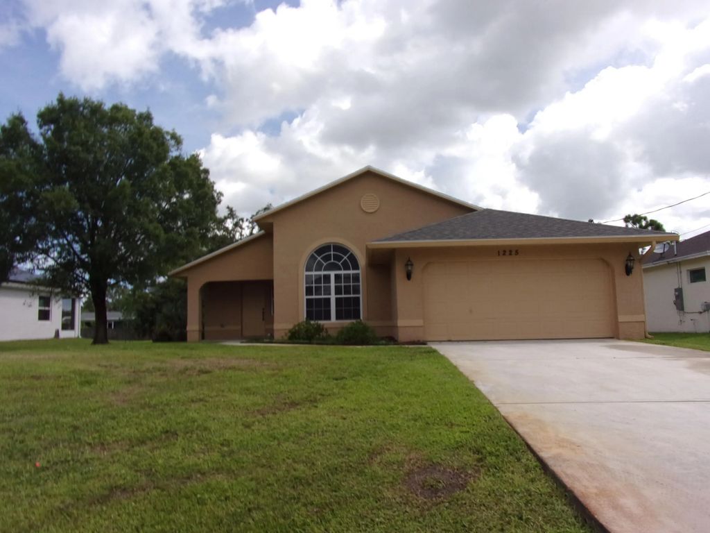 1225 Sw Milan Lane, Port St. Lucie