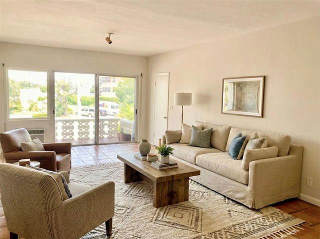 9271 W Bay Harbor Drive #11, Bay Harbor Islands