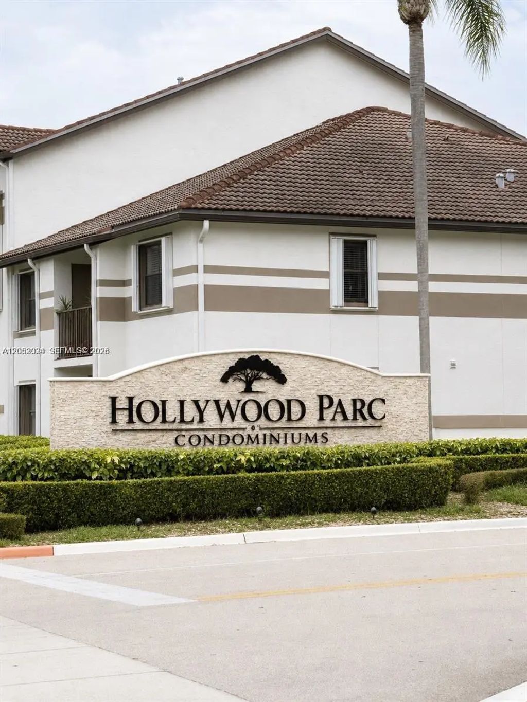 540 S Park Road #110-9, Hollywood