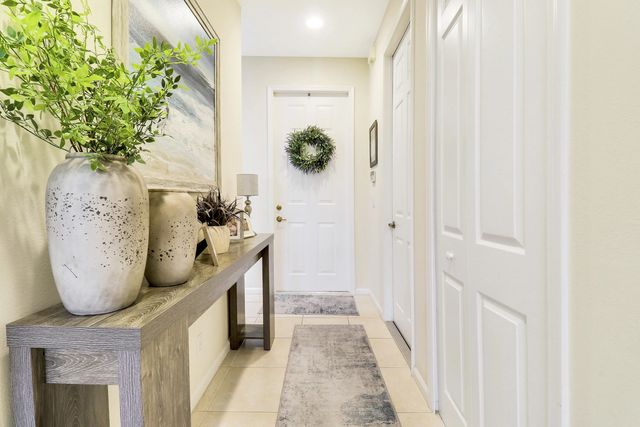 4 of 61 - 7024 Torrey Pines Circle, Port St. Lucie, FL